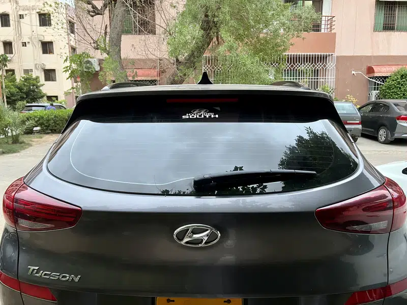 Hyundai Tucson FWD 2021-2022